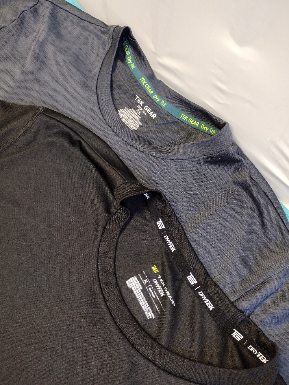 Tek Gear Dry-Tek Set Of 2 Men's Short Sleeve Athletic T-Shirt Crew Neck - XL - Picture 3 of 7